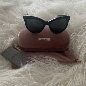 Miu Miu Black Cat-Eye Sunglasses with Dusty Rose Velvet Case